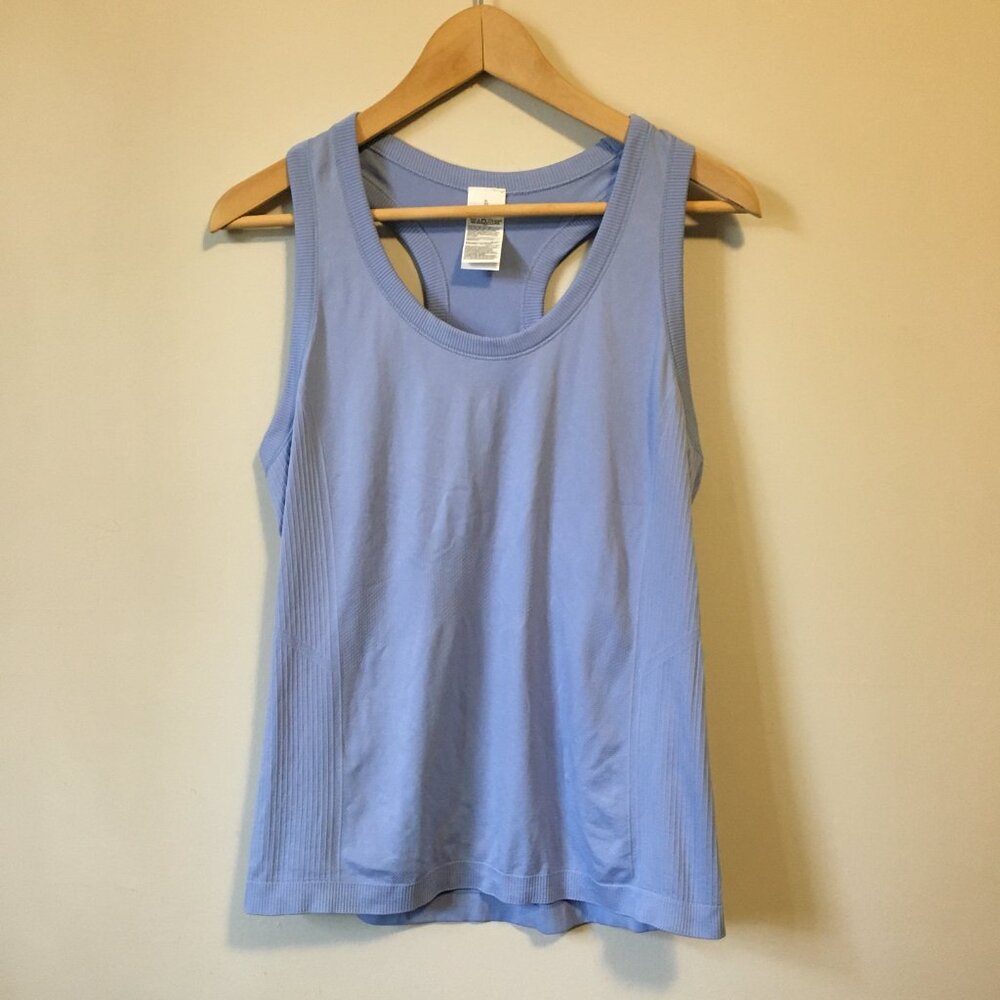 Old Navy Active Pale Periwinkle Blue Textured Racerback Tank XL - Picture 2 of 12